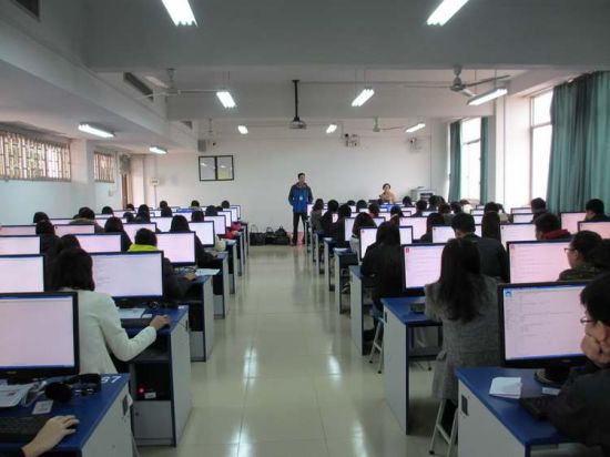 2013年广西全国导游人员资格考试实行计算机