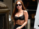 Lady Gaga仅穿胸罩逛大街 大秀瘦身成果(组图)